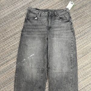 H&M DIVIDED BARREL REGULAR JEANS